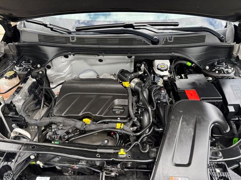 Used 2025 Buick Envista Sport Touring FWD image 31