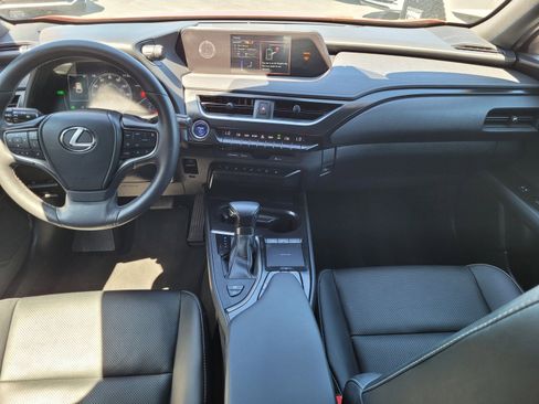 Used 2019 Lexus UX 250h w/ Premium Package AWD/4WD image 11