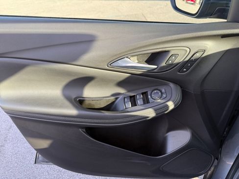 Certified 2021 Buick Encore GX Essence w/ Experience Buick Package image 30