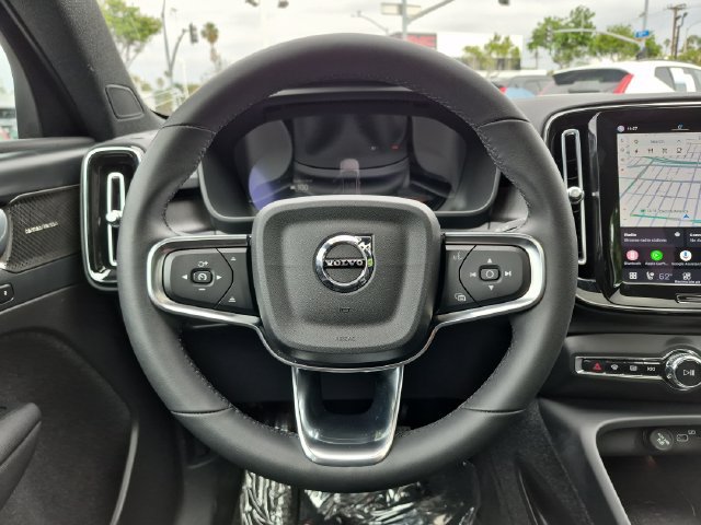 Used 2023 Volvo C40 P8 Recharge Ultimate w/ Protection Package Premier AWD/4WD image 17