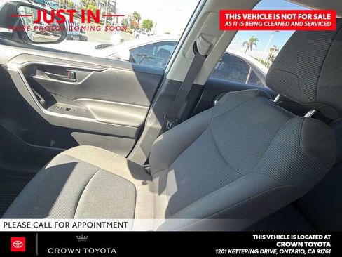 Used 2023 Toyota RAV4 LE FWD image 7