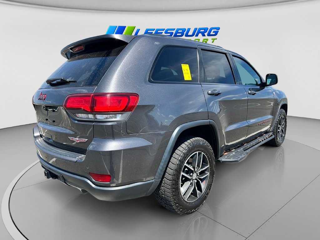 Used 2017 Jeep Grand Cherokee Trailhawk AWD/4WD image 3