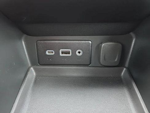 Used 2022 GMC Terrain SLE w/ Driver Convenience Package AWD/4WD image 30