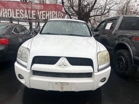 Used 2007 Mitsubishi Raider LS image 6