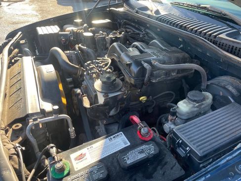 Used 2004 Ford Explorer Eddie Bauer image 13