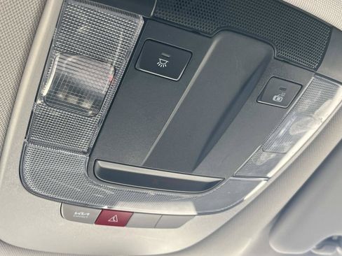 Used 2024 Kia Sportage EX FWD image 39