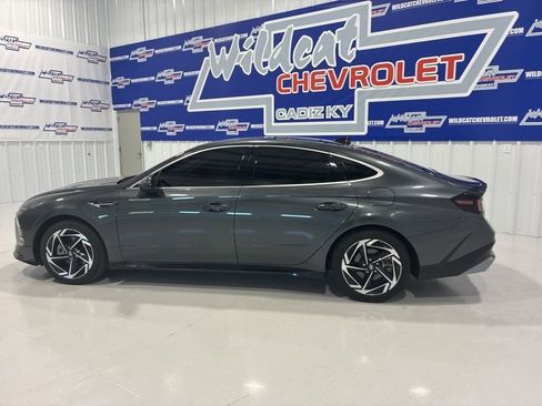 Used 2024 Hyundai Sonata SEL w/ Convenience Package FWD image 3