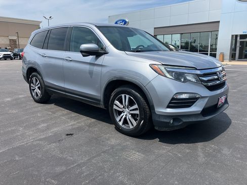 Used 2018 Honda Pilot EX image 7