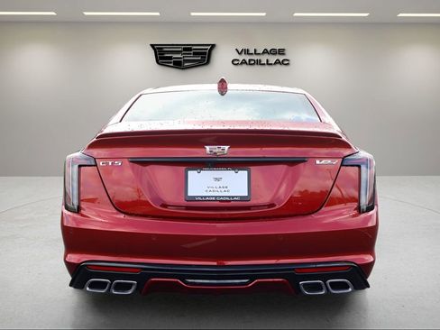 New 2026 Cadillac CT5 V image 4