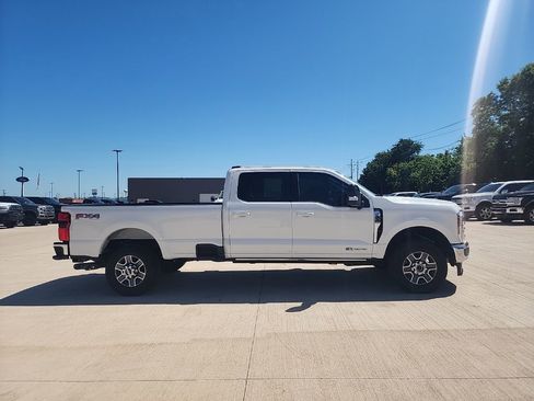 Certified 2025 Ford F350 Lariat w/ Lariat Ultimate Package AWD/4WD image 2