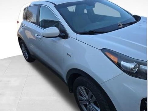 Used 2017 Kia Sportage LX image 10