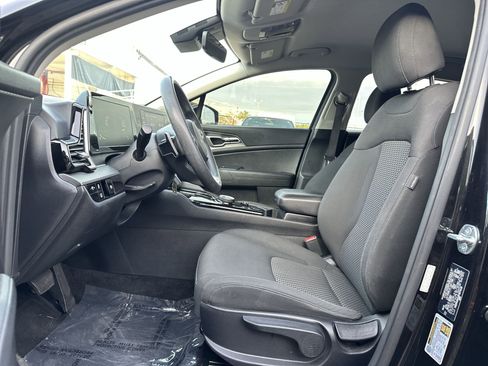 Certified 2023 Kia Sportage LX FWD image 13