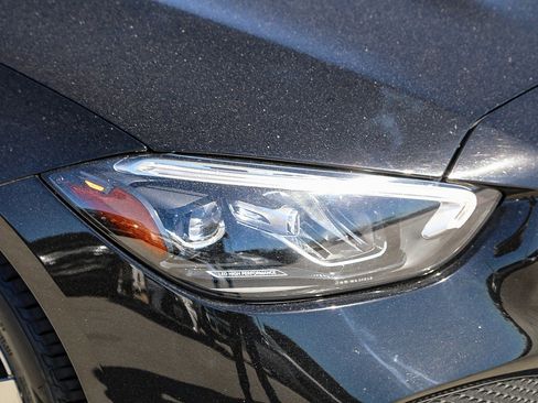 Used 2023 Mercedes-Benz C 300 4MATIC Sedan image 7