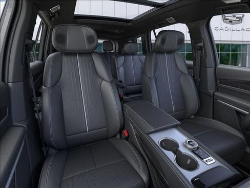 New 2026 Cadillac Vistiq Sport w/ LPO, Floor Liner Package AWD/4WD image 16