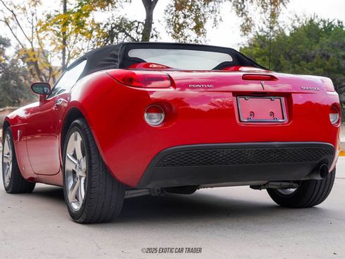 Used 2006 Pontiac Solstice Convertible w/ Premium Package image 22