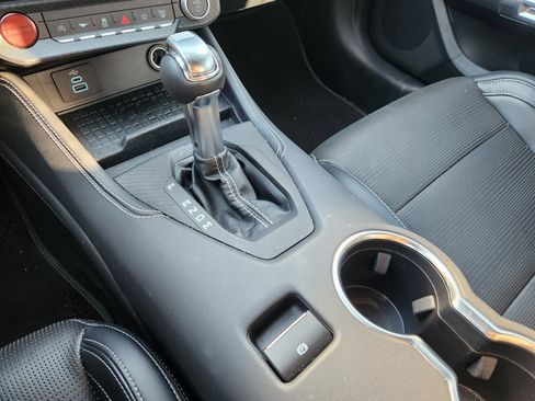 Used 2024 Ford Mustang GT Premium image 15