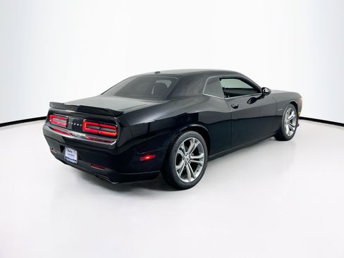 Used 2022 Dodge Challenger R/T image 5