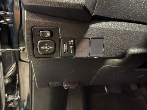 Used 2015 Toyota Corolla S image 28