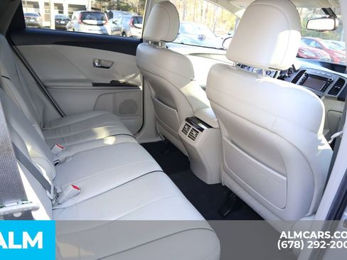 Used 2013 Toyota Venza LE image 24