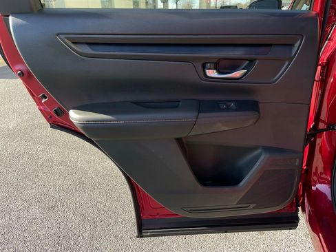 Certified 2025 Honda CR-V Sport image 39