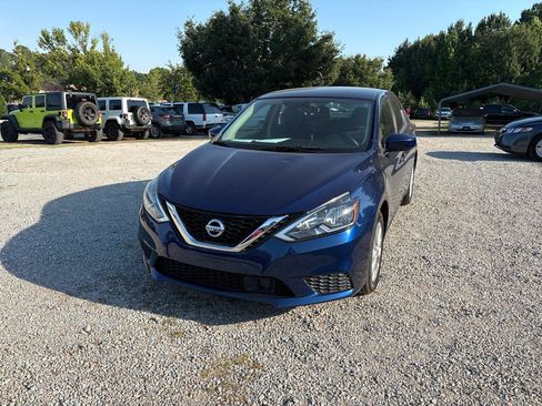 Used 2019 Nissan Sentra SV FWD image 2