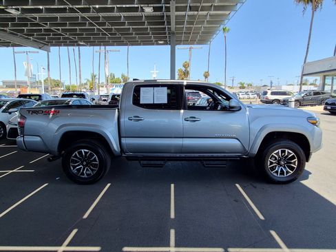 Certified 2023 Toyota Tacoma TRD Sport AWD/4WD image 5