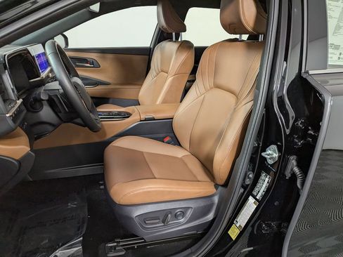 Used 2025 Toyota Crown Signia image 14