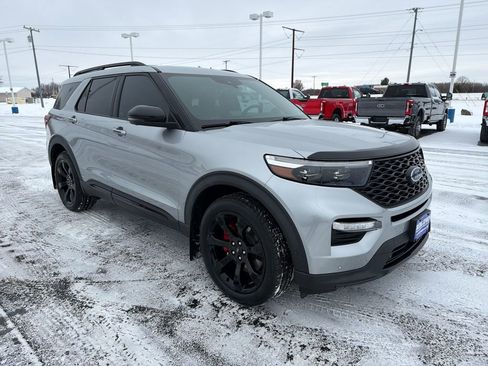 Used 2020 Ford Explorer ST w/ ST Street Pack image 7