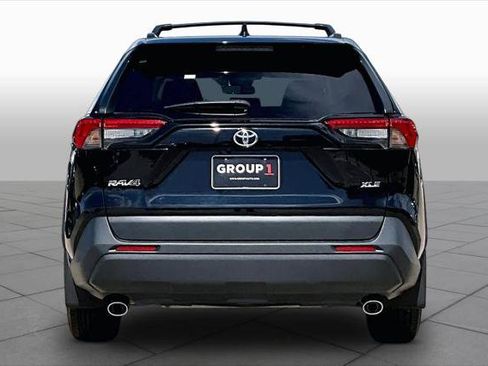 Certified 2025 Toyota RAV4 XLE w/ Convenience Package FWD image 5