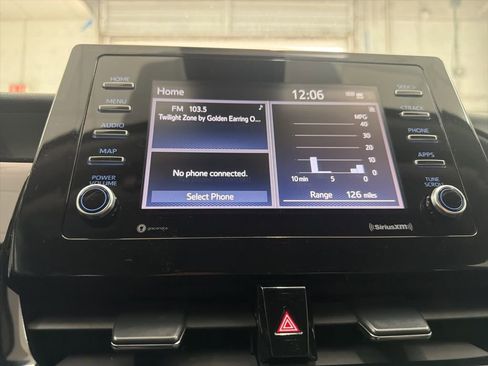 Used 2022 Toyota Camry SE FWD image 33