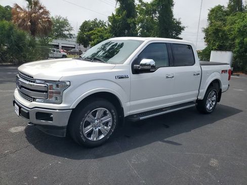 Used 2019 Ford F150 Lariat w/ Equipment Group 502A Luxury AWD/4WD image 3
