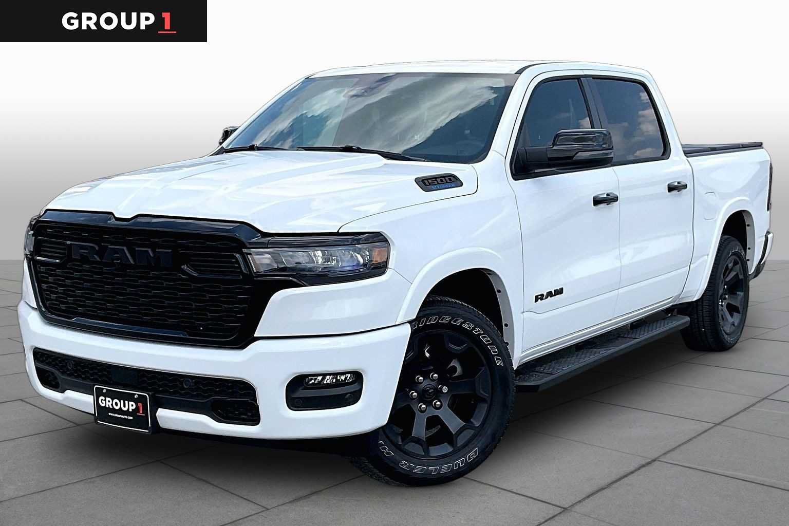 Used 2025 RAM 1500 Lone Star RWD image 1