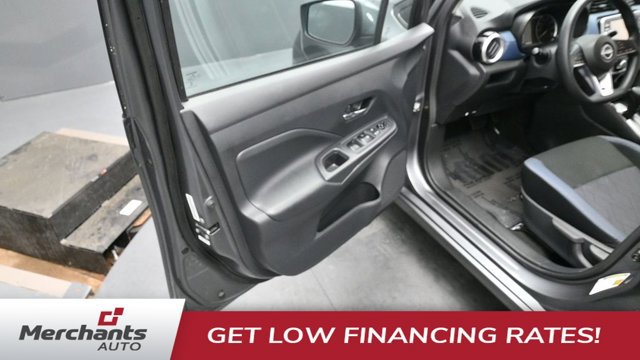 Used 2025 Nissan Versa SV FWD image 12