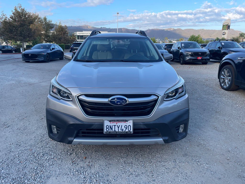 Used 2020 Subaru Outback Limited w/ Tech Package 2 AWD/4WD image 2
