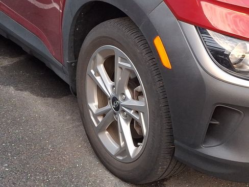 Certified 2023 Hyundai Kona SEL AWD/4WD image 6