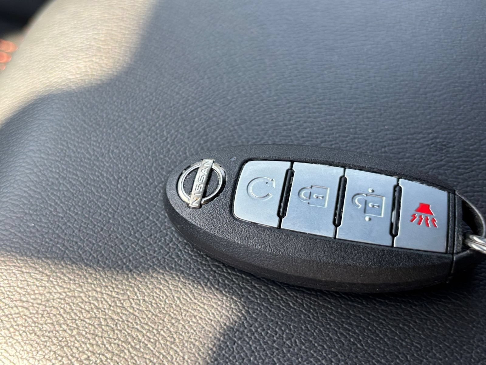Used 2026 Nissan Frontier PRO-4X AWD/4WD image 24