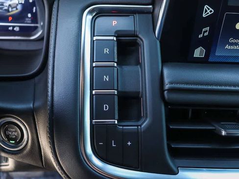 Used 2022 Chevrolet Tahoe Z71 AWD/4WD image 17