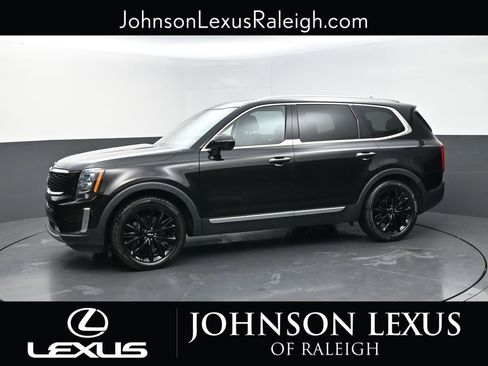Used 2022 Kia Telluride SX w/ Towing Package FWD image 2