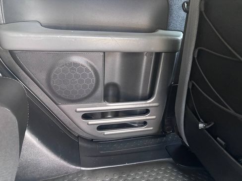 Used 2004 Honda Element EX image 12