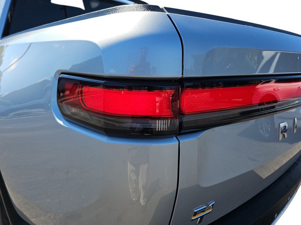 Used 2022 Rivian R1T Adventure AWD/4WD image 35