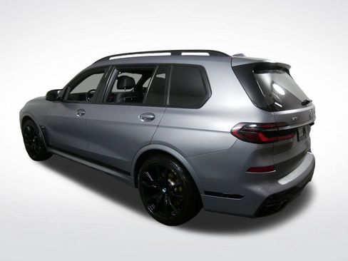 Used 2024 BMW X7 M60i AWD/4WD image 9