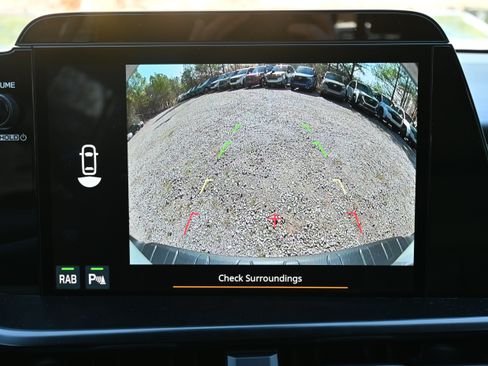 Certified 2026 Subaru Outback Premium w/ Premium/Limited Plus Package AWD/4WD image 26