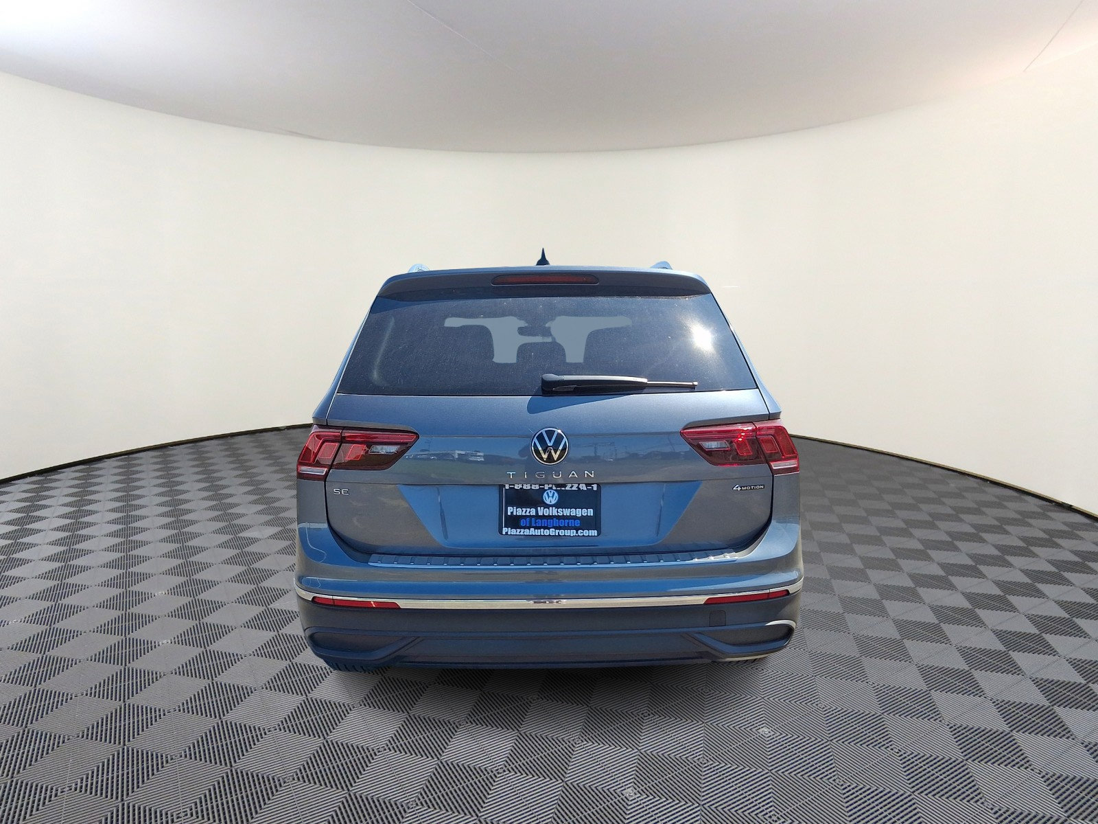 Used 2024 Volkswagen Tiguan SE AWD/4WD image 6