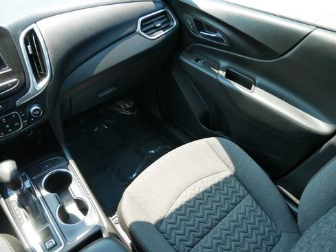 Used 2023 Chevrolet Equinox LT AWD/4WD image 11