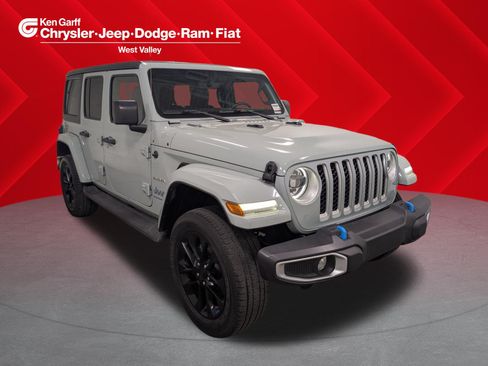 Used 2023 Jeep Wrangler Unlimited Sahara AWD/4WD image 1