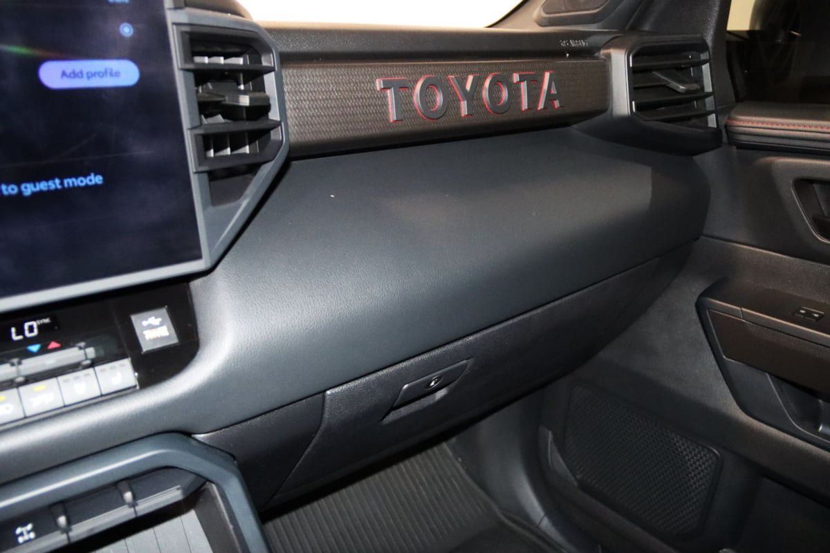 Used 2025 Toyota Sequoia TRD Pro AWD/4WD image 60