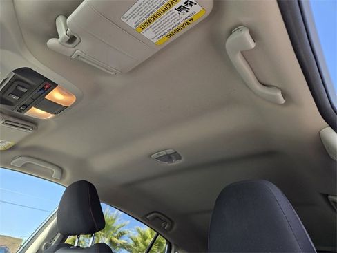 Used 2023 Subaru Crosstrek 2.0i Premium image 10