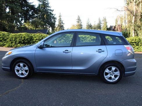 Used 2006 Toyota Matrix XR FWD image 13