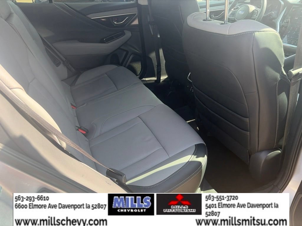 Used 2025 Subaru Outback Limited AWD/4WD image 23
