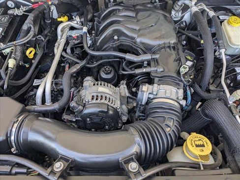 Used 2015 Jeep Wrangler Unlimited Sport w/ Quick Order Package 24S AWD/4WD image 23
